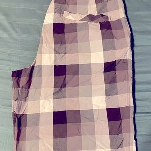 Lululemon 38 waist, purple and grey in color.